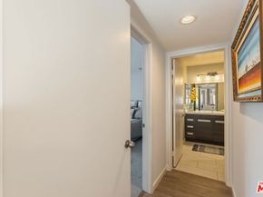 1535 S Bentley Avenue 301, Los Angeles CA 90025