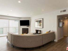 1535 S Bentley Avenue 301, Los Angeles CA 90025