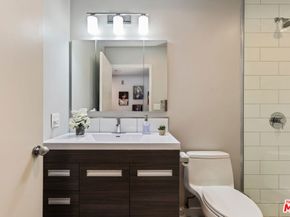 1535 S Bentley Avenue 301, Los Angeles CA 90025