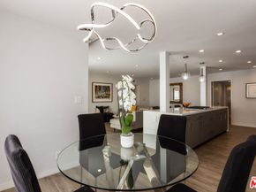 1535 S Bentley Avenue 301, Los Angeles CA 90025