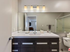 1535 S Bentley Avenue 301, Los Angeles CA 90025