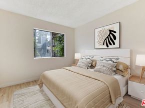 18316 Hatteras Street 21, Tarzana CA 91356
