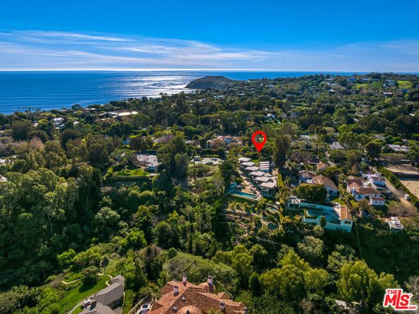 28827 Grayfox Street, Malibu CA 90265