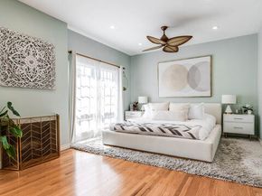 4444 Moorpark Way 202, Toluca Lake CA 91602