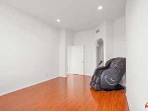 801 Lorraine Boulevard 301, Los Angeles CA 90005