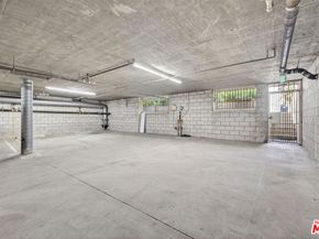 1754 11th Street 101, Santa Monica CA 90404
