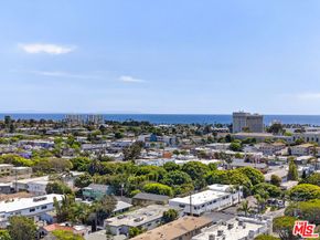 1754 11th Street 101, Santa Monica CA 90404