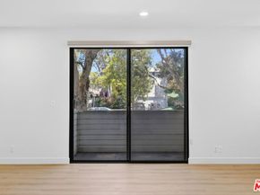 1754 11th Street 101, Santa Monica CA 90404