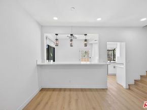 1754 11th Street 101, Santa Monica CA 90404
