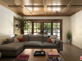 4729 Hermano Drive, Tarzana CA 91356