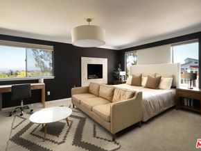 4729 Hermano Drive, Tarzana CA 91356