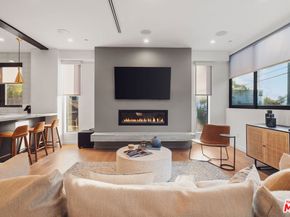 303 Venice Way, Venice CA 90291