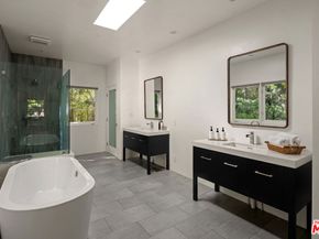 560 Loring Avenue, Los Angeles CA 90024