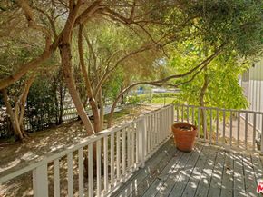 560 Loring Avenue, Los Angeles CA 90024