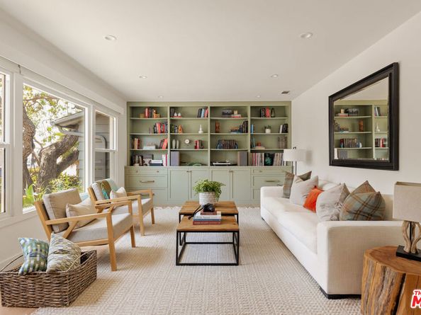 4111 Mantova Drive, Los Angeles CA 90008