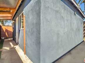 17527 Haynes Street, Van Nuys CA 91406