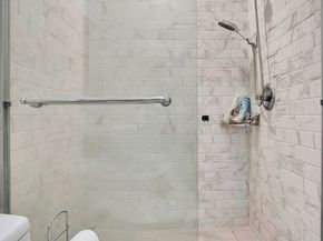 17527 Haynes Street, Van Nuys CA 91406