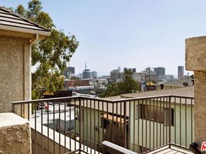 1942 Grace Avenue 118, Los Angeles CA 90068