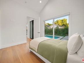 971 S Bundy Drive, Los Angeles CA 90049