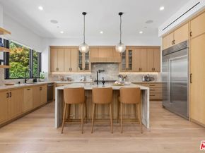 971 S Bundy Drive, Los Angeles CA 90049