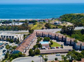 23908 De Ville Way B, Malibu CA 90265