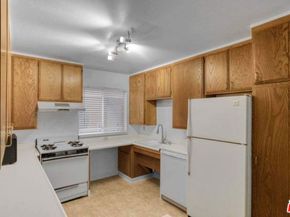 11508 Moorpark Street, North Hollywood CA 91602
