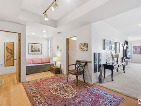 4454 Ventura Canyon Avenue 105, Sherman Oaks CA 91423