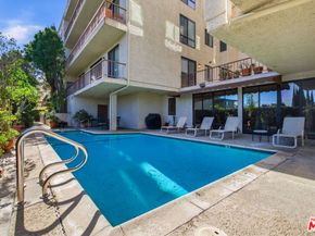 4454 Ventura Canyon Avenue 105, Sherman Oaks CA 91423