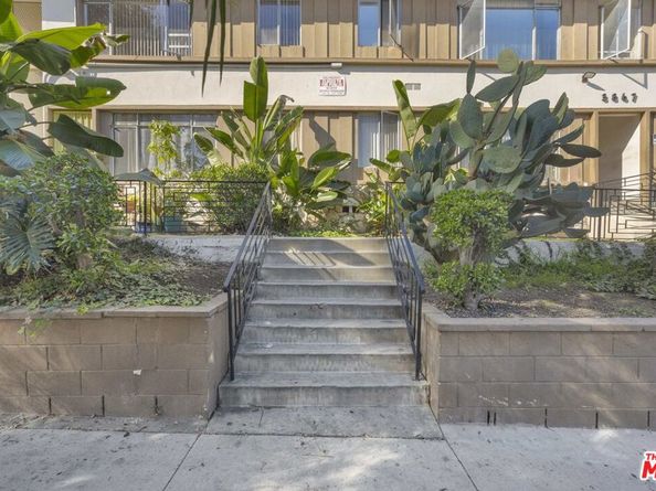 3867 Potomac Avenue, Los Angeles CA 90008