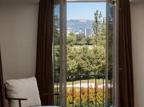 211 S Muirfield Road, Los Angeles CA 90004