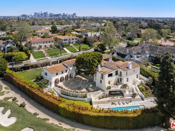211 S Muirfield Road, Los Angeles CA 90004