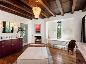 211 S Muirfield Road, Los Angeles CA 90004
