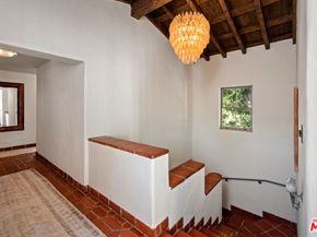 211 S Muirfield Road, Los Angeles CA 90004