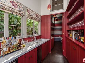 211 S Muirfield Road, Los Angeles CA 90004