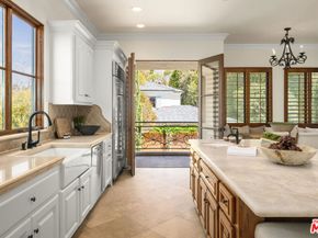 587 Entrada Drive, Santa Monica CA 90402