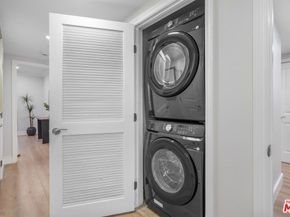 1878 Greenfield Avenue 104, Los Angeles CA 90025