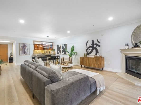 1878 Greenfield Avenue 104, Los Angeles CA 90025