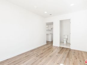 1500 W 58th Place, Los Angeles CA 90047