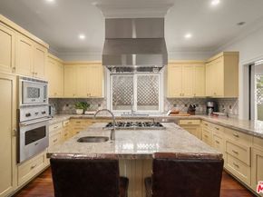 3457 Maplewood Avenue, Los Angeles CA 90066