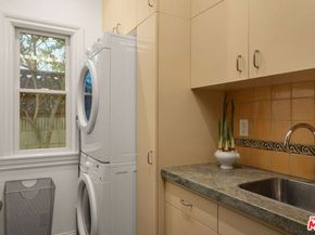 3457 Maplewood Avenue, Los Angeles CA 90066