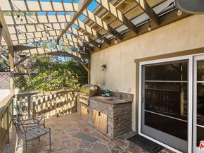 3457 Maplewood Avenue, Los Angeles CA 90066