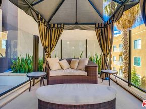 7320 Hawthorn Avenue 207, Los Angeles CA 90046