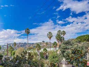 7320 Hawthorn Avenue 207, Los Angeles CA 90046