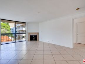 7320 Hawthorn Avenue 207, Los Angeles CA 90046