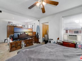 2136 S Victoria Avenue, Los Angeles CA 90016