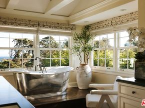 6825 Zumirez Drive, Malibu CA 90265