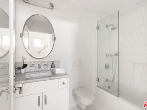 257 Entrada Drive, Santa Monica CA 90402