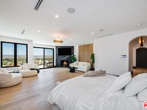 25201 Prado Del Misterio, Calabasas CA 91302