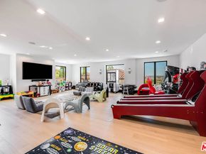 25201 Prado Del Misterio, Calabasas CA 91302