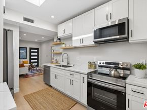 2931 S Bronson Avenue, Los Angeles CA 90018